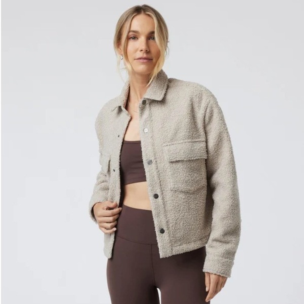 Vuori Sycamore Short Shirt Jacket Sherpa Dark Salt Beige Size Small